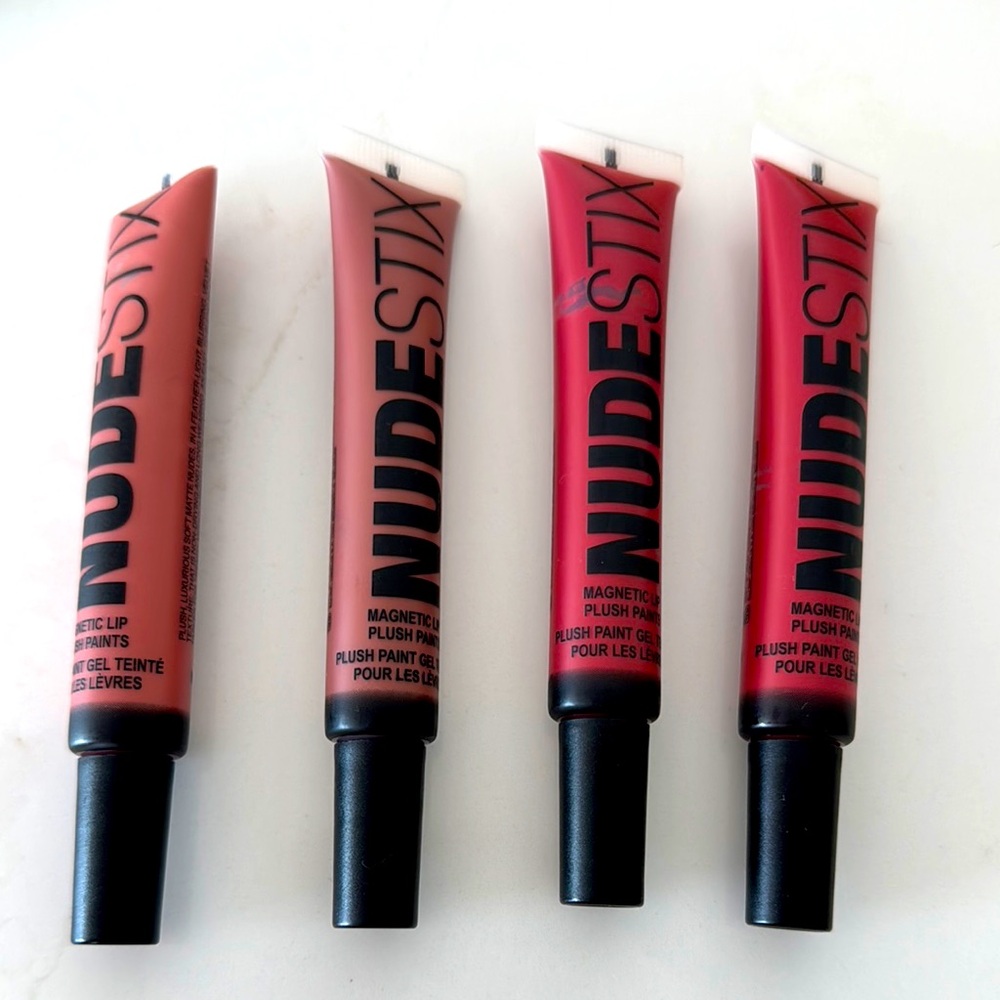 NUDESTIX Magnetic Lip Plush Paints 4 BRAND NEW - Picture 1 of 3